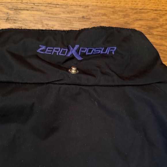 ZeroXposur 1X Women's Black and Purple Ski Jacket Very Clean All Zippers Work - Picture 8 of 13